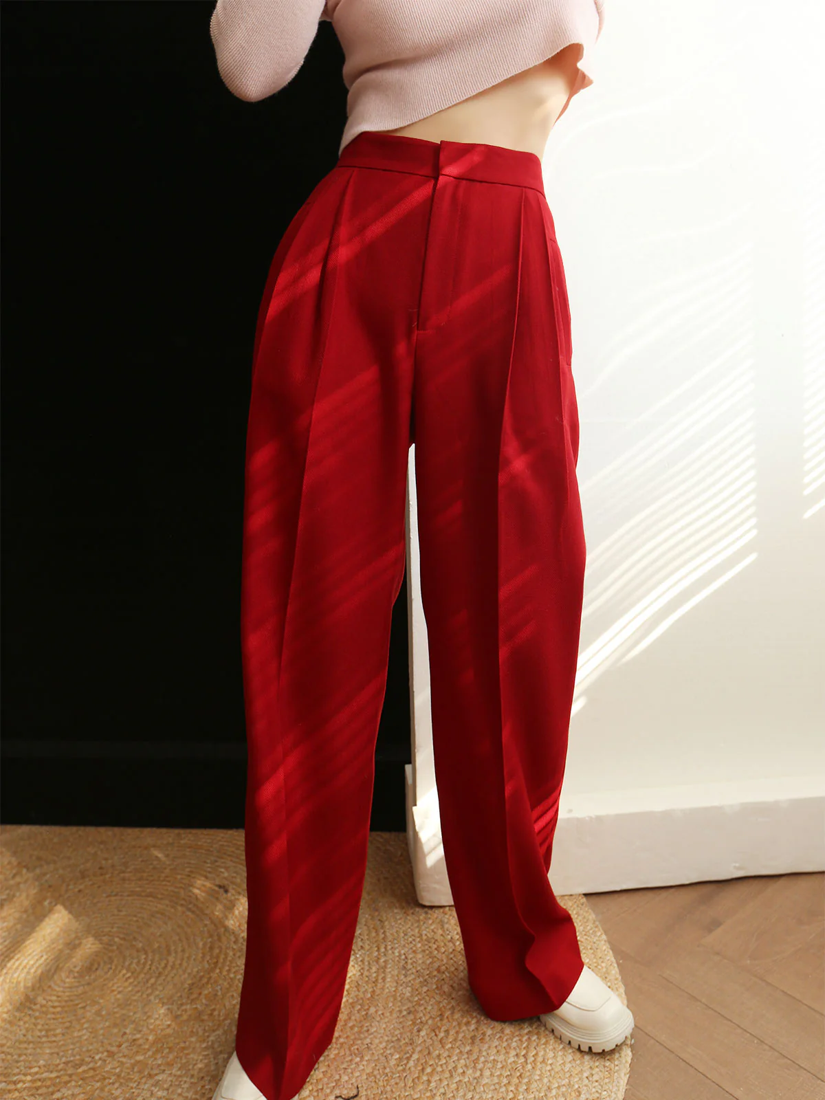 Middle Waist Pleated Tapered Pants - Takermore