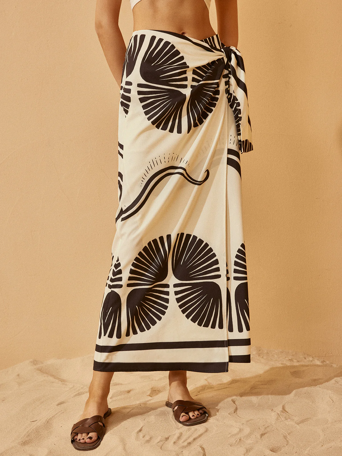 Knotted Wrap Floral Skirt - Takermore