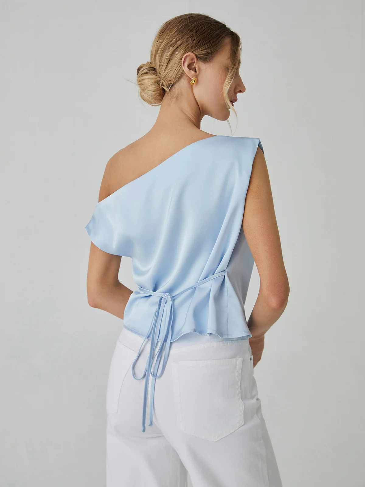 One Shoulder Off Knotted Blouse - Takermore