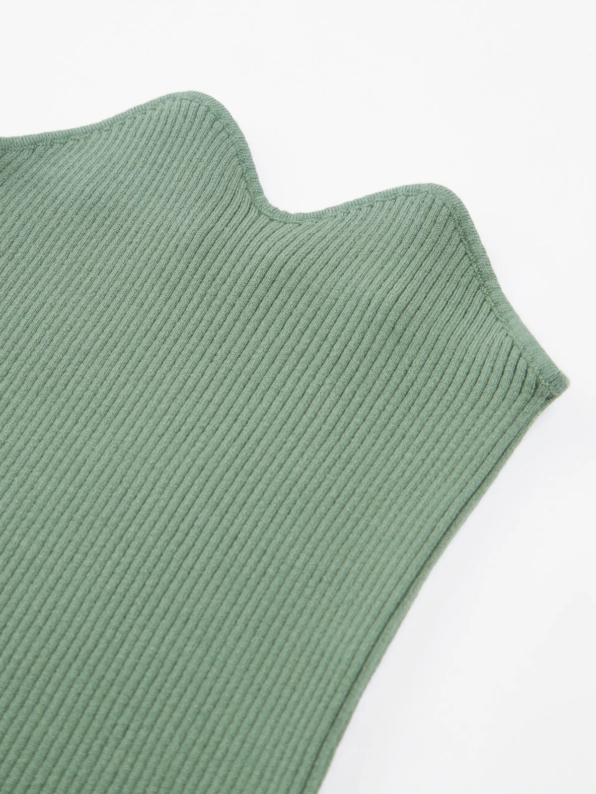 Leisure Ribbed Sweetheart Strapeless Tube Top - Takermore