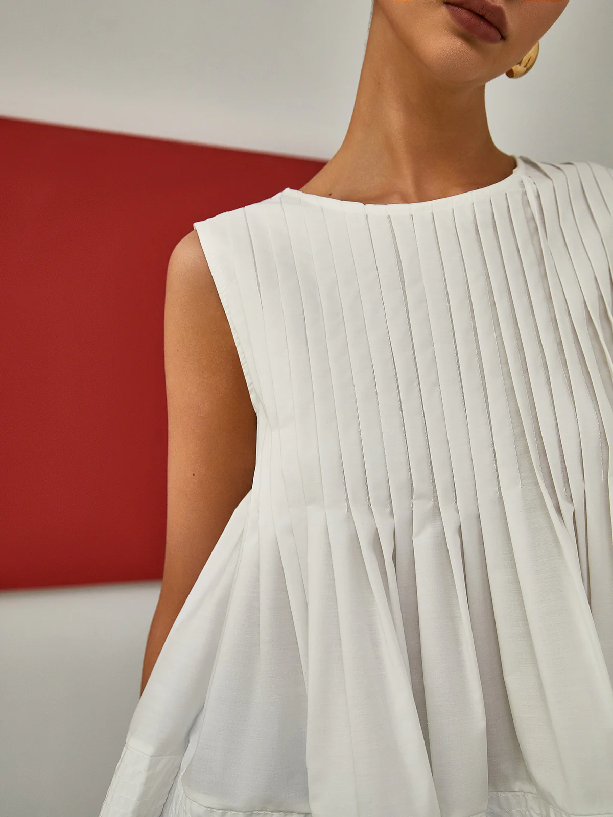 Pleated Peplum Sleeveless Blouse - Takermore